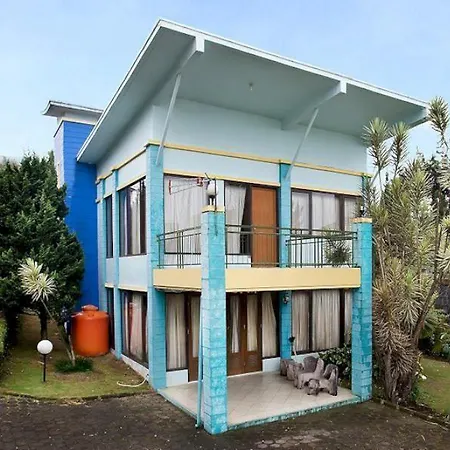 Villa Gerbera II Lembang-3